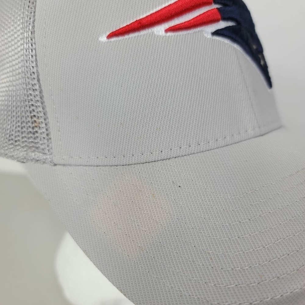 New England Patriots NFL one Sz fit all Blue Fitted Cap Hat Gray - Picture 5 of 10